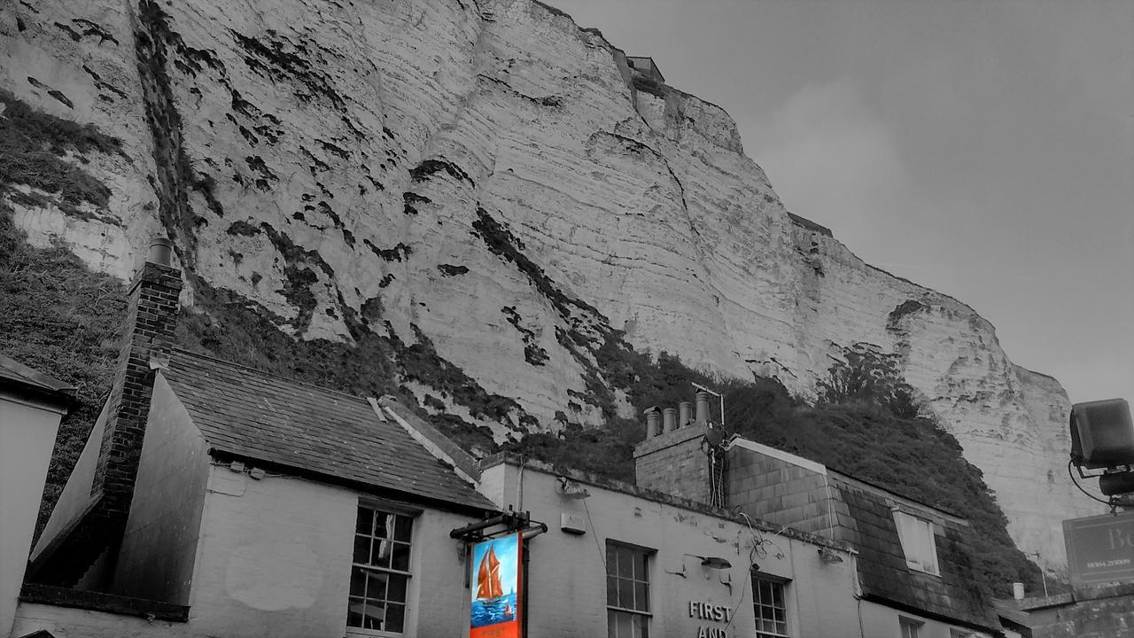 Dover Adventure Backpackers エクステリア 写真
